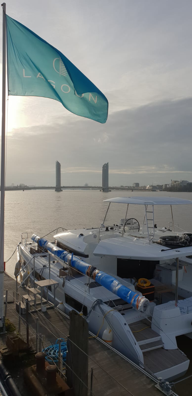 Chantier naval CNB. Chantier naval CNB.
